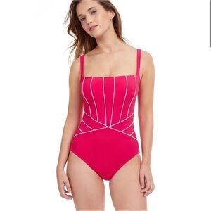 🆕 PROFILE by GOTTEX Square Neck Bodycon One Piece Swimsuit in Dark Fuchsia